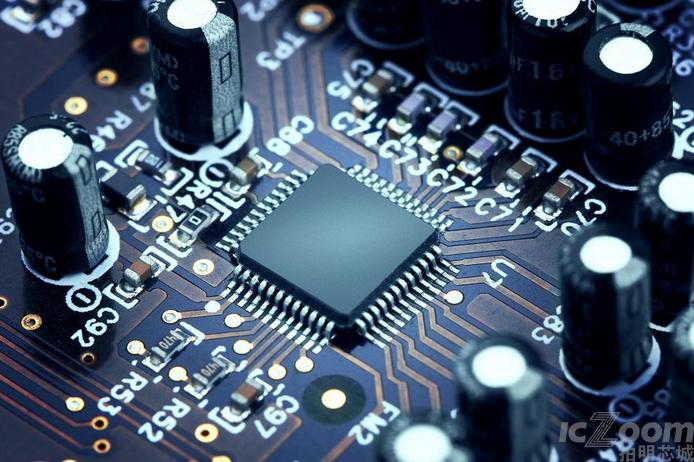 為什么中國(guó)AI芯片產(chǎn)業(yè)一直處于依附式生存?.png 為什么中國(guó)AI芯片產(chǎn)業(yè)一直處于依附式生存?.png